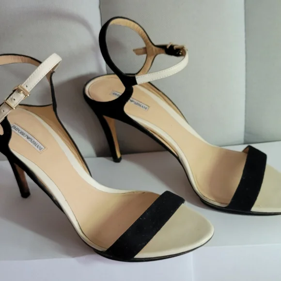 EMPORIO ARMANI Sued Elegant Women's Heels, Size 38 - Picture 2 of 9